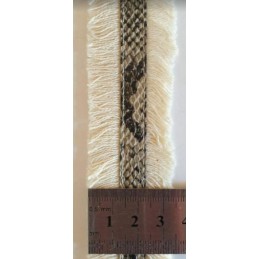 10 mètres de passementerie...