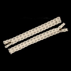 10 Zips dentelle beige. 20...